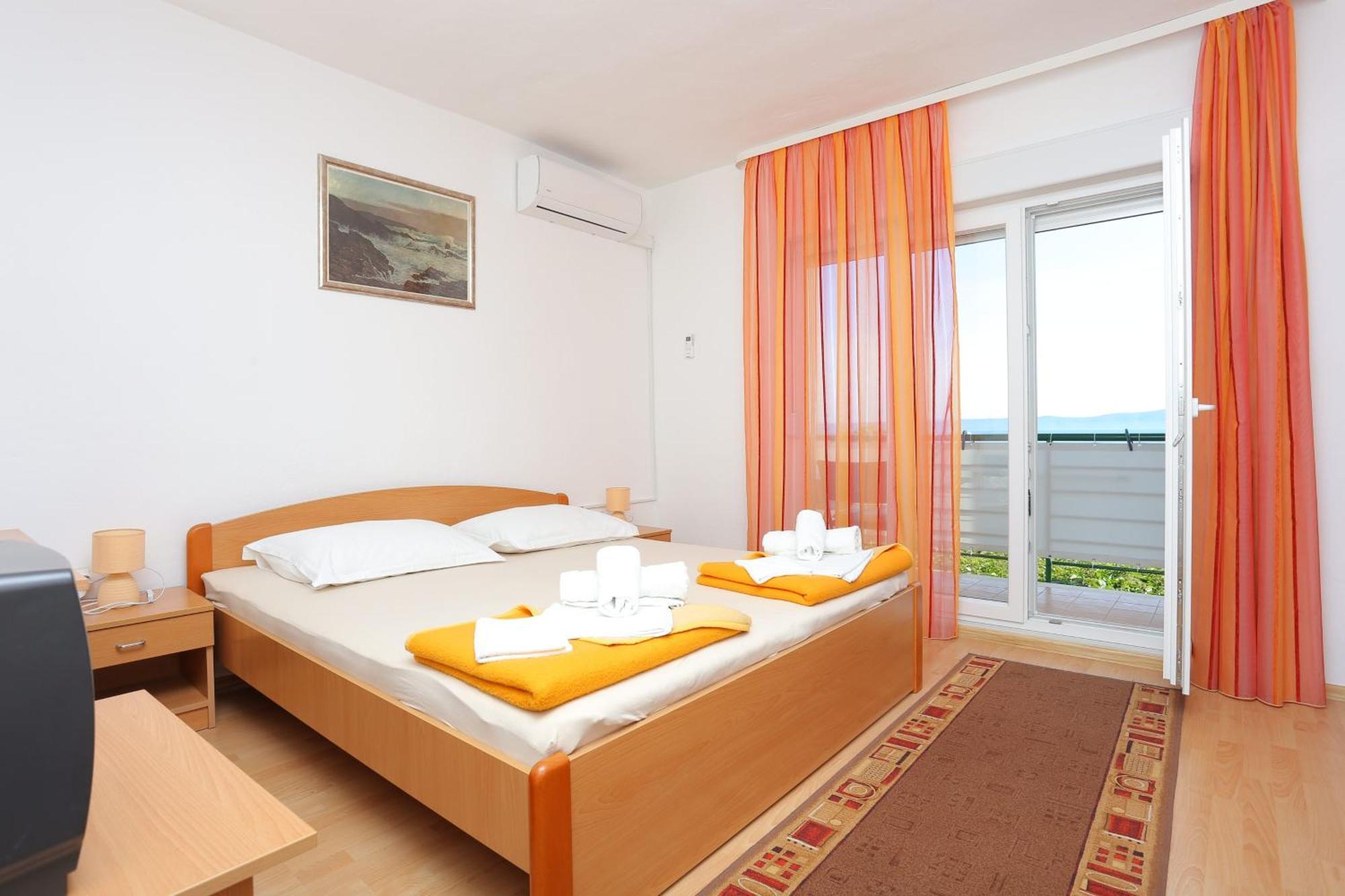 Apartments And Rooms With Parking Space Tucepi, Makarska - 5263 Exterior foto